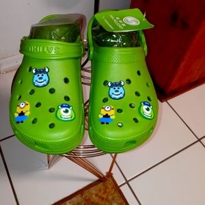 Brand new Satihu Women Crocks..